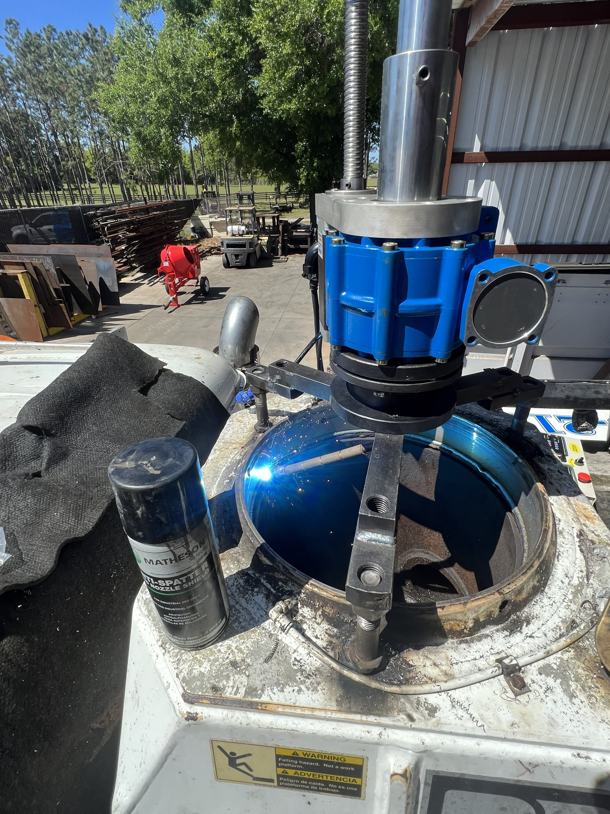 Mobile Machine Source Mobile Machine Source NA - Industrial Tools & Machines